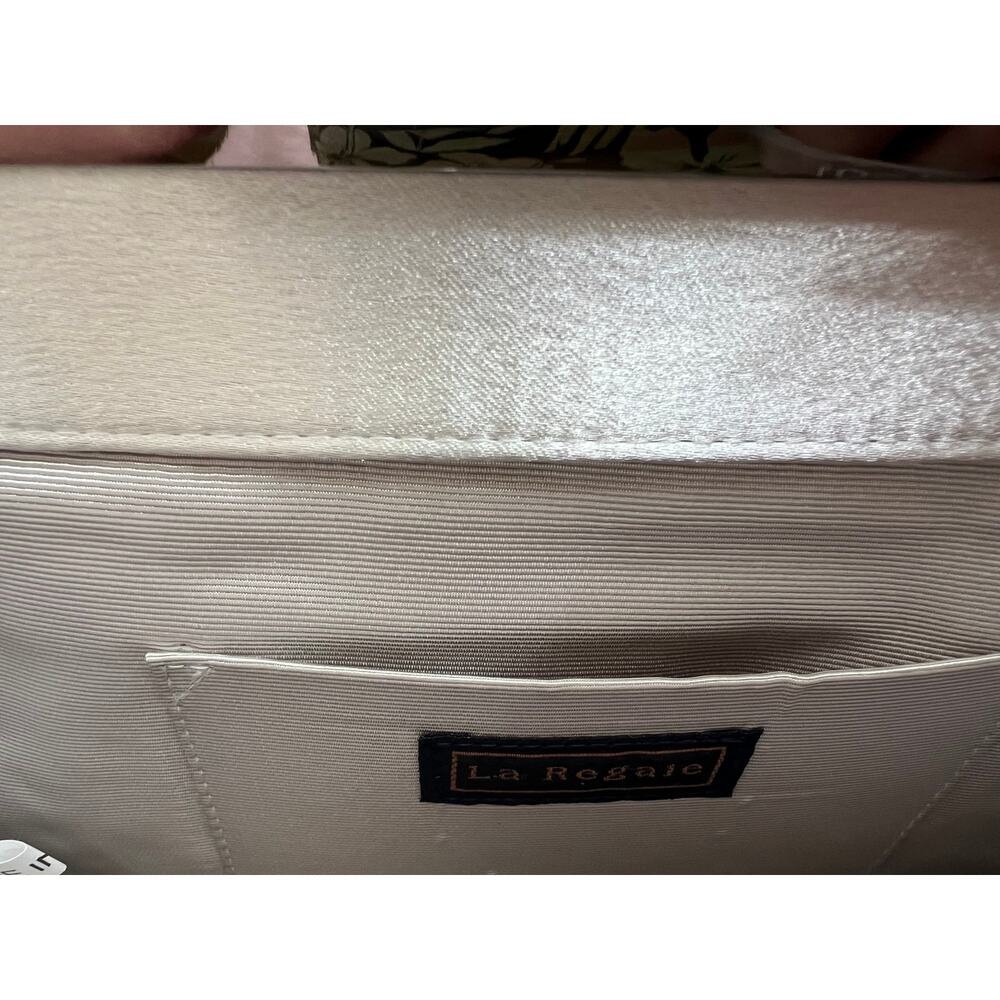 La Regale Rectangular Silver Chain Clutch Shoulde… - image 6